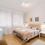 Апартаменты Cristina En El Centro