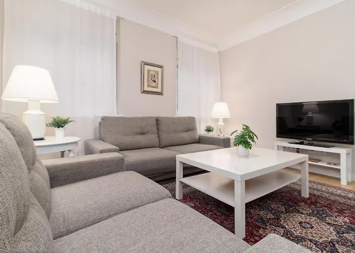 Cristina En El Centro Apartmán